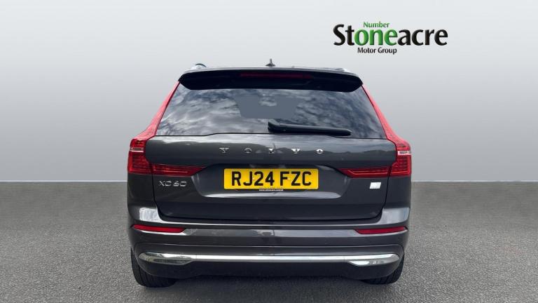 2024 Volvo XC60 Recharge Ultimate, T8 AWD Plug-in hybrid, Electric/Petrol, Bright ESTATE Petrol/E...