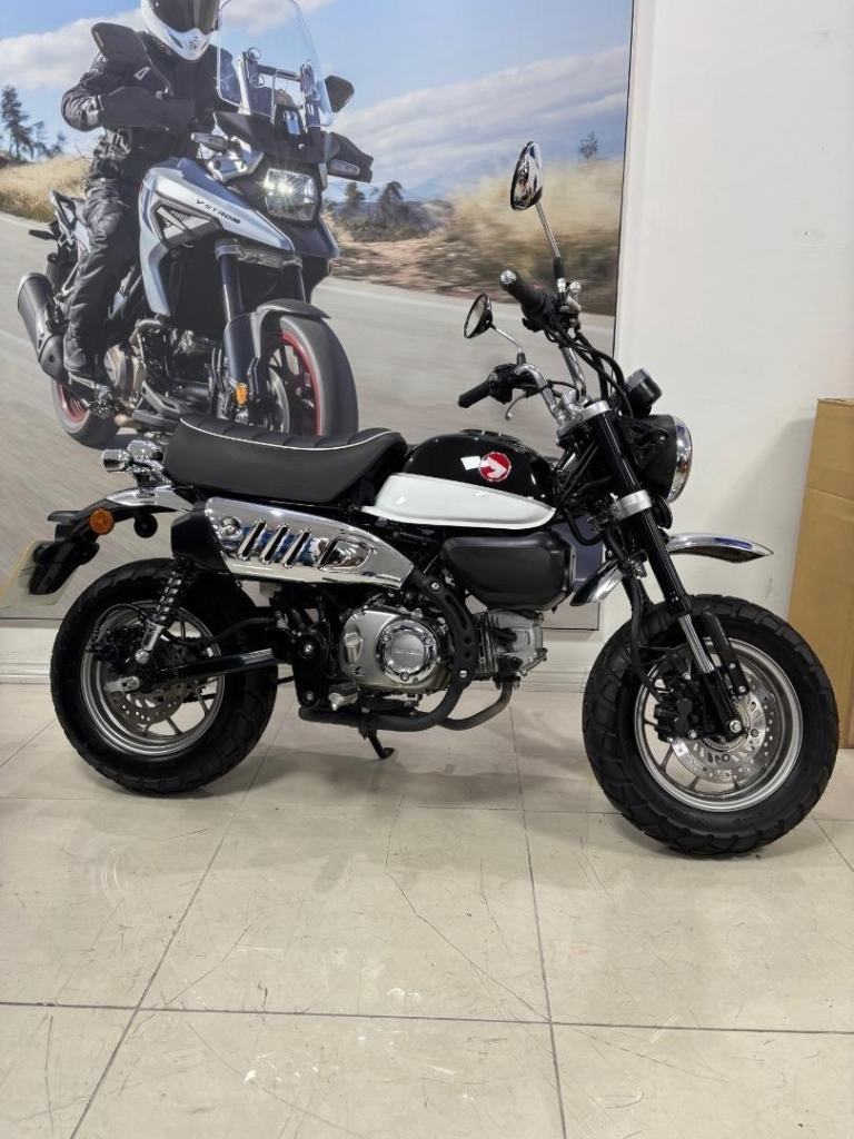 Honda monkey bike z 125