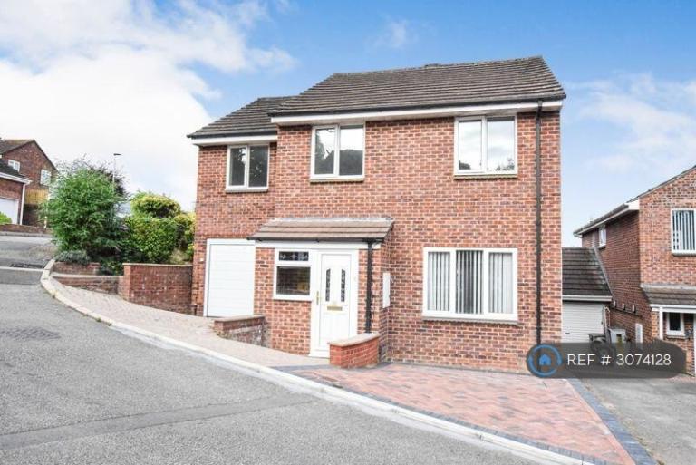 6 bedroom house in Michigan Way, Exeter, EX4 (6 bed) (#3074128)