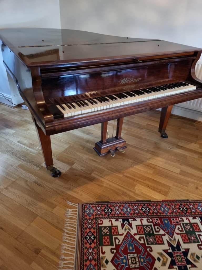 Blüthner Boudoir Grand Piano