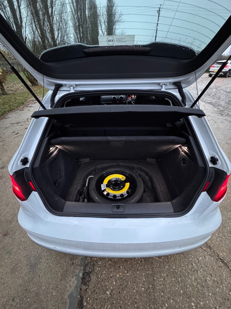 Audi, A3, Hatchback, 2014, Manual, 1395 (cc), 5 doors