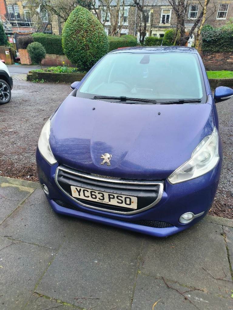 Peugeot, 208, Hatchback, 2013, Manual, 1199 (cc), 5 doors