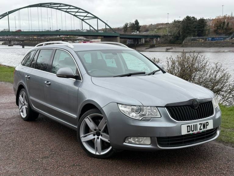 2011 11 SKODA SUPERB 3.6 V6 ELEGANCE ESTATE 5DR PETROL DSG 4WD EURO 5 (260 PS)