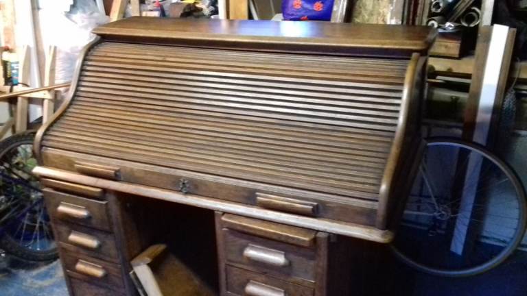 Rolltop desk 