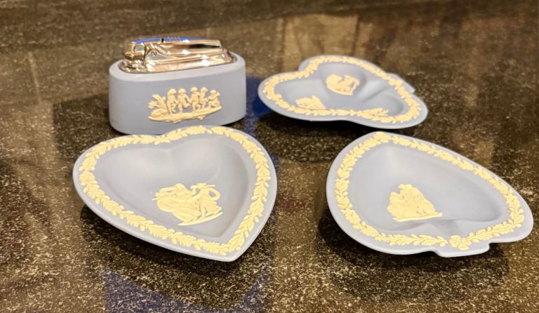 Ronseal table lighter + 3 trinket dishes (Wedwood)