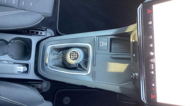 2024 Ford Puma 1.0 EcoBoost Hybrid mHEV Titanium 5dr Hatchback Petrol Manual