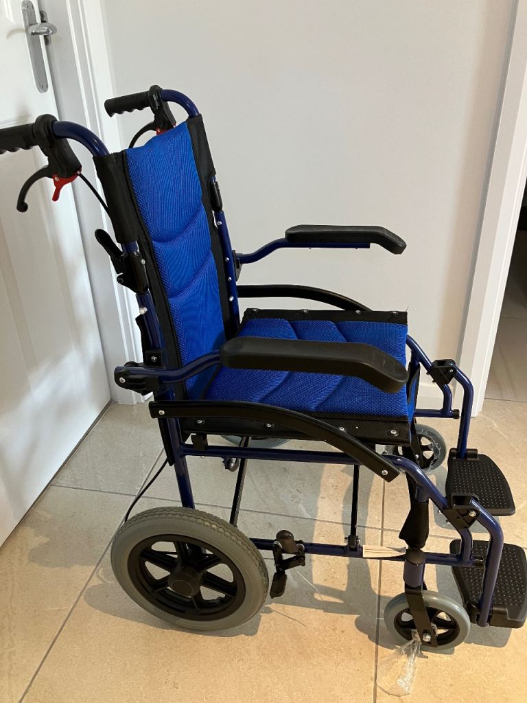 Wheelchair foldable lightweight 