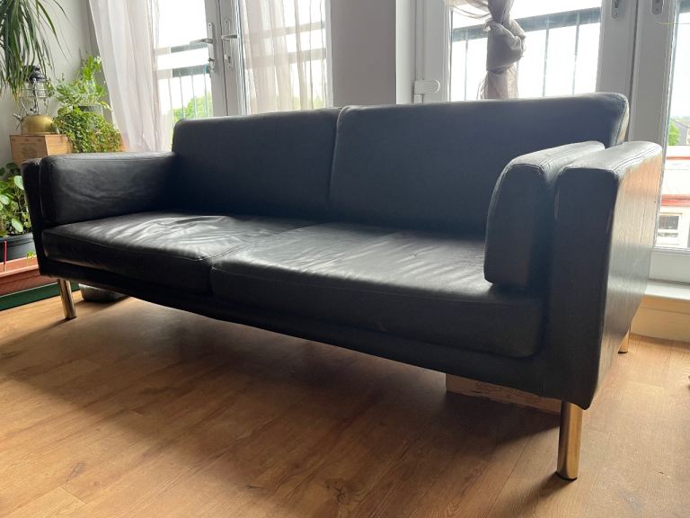 Dark brown Leather Two-Seater Sofa 195x80x75cm– Good Condition