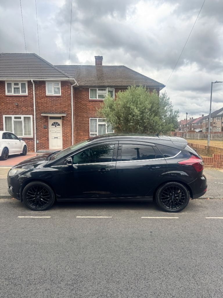 Ford, FOCUS, Hatchback, 2011, Manual, 1596 (cc), 5 doors