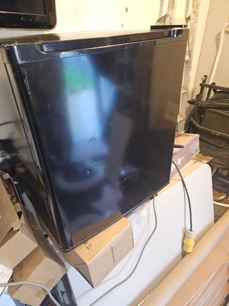 Table top fridge 