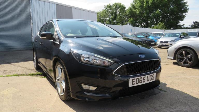 2015 Ford Focus 1.0T EcoBoost Zetec S Euro 6 (s/s) 5dr HATCHBACK Petrol Manual