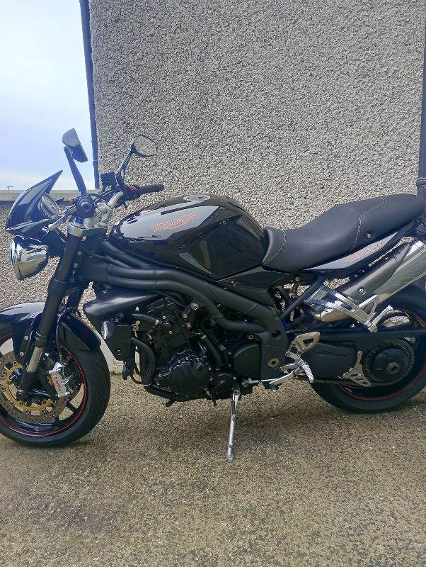 Triumph, SPEED, 2009, 1050 (cc)