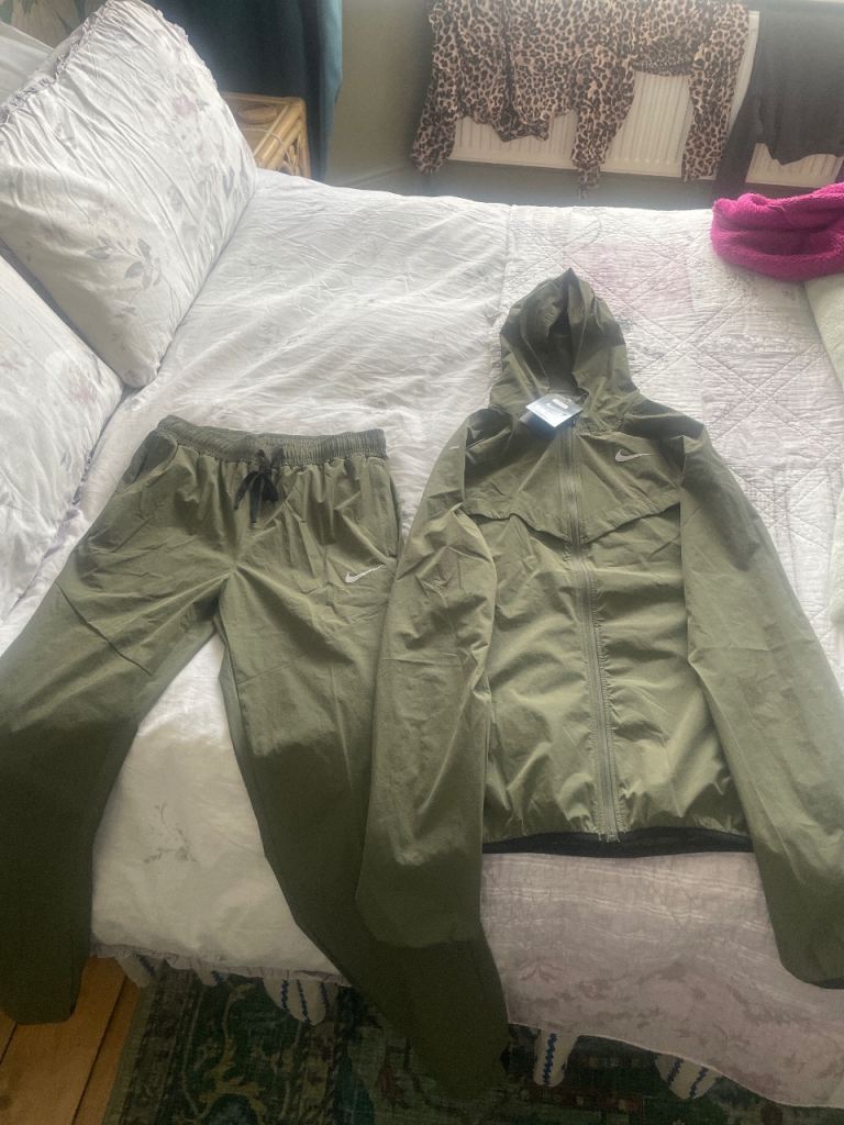 Men’s Nike tracksuit 