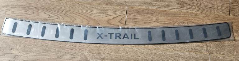 Nissan X-Trail Boot Sill/Bumper Scuff Protector silver/chrome 