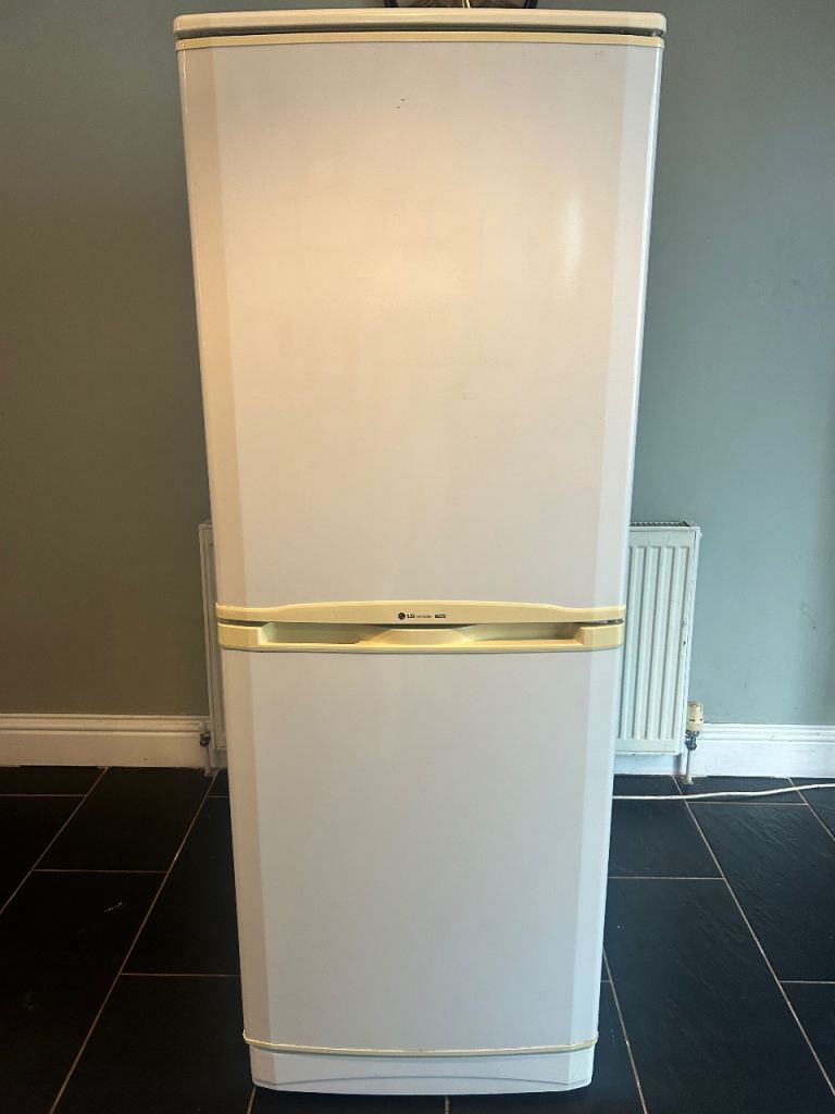 White LG fridge freezer