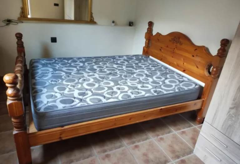 Double bed frame 