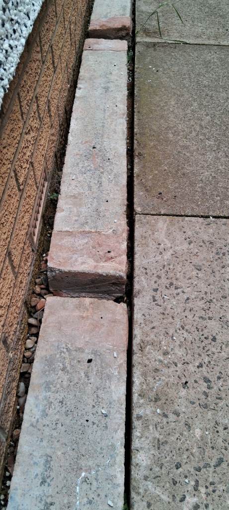 Concrete lintels x 7