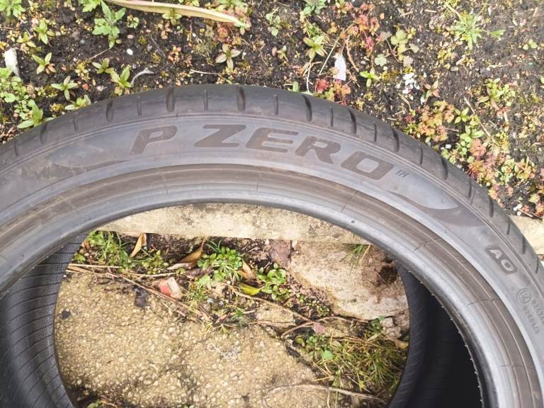 225/40/18 PiRELI P Zero 92Y Part Worn Tyre 5.5mm Tread Pressure Tested DOT: 1124