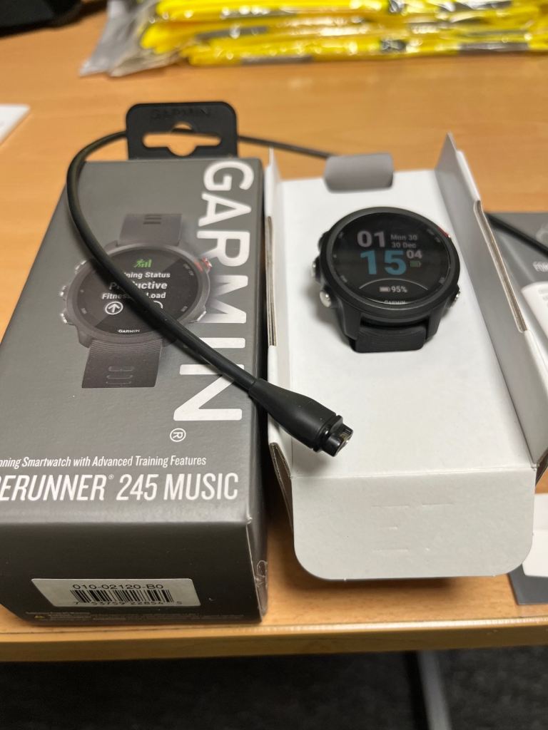 Garmin Forerunner 245 music