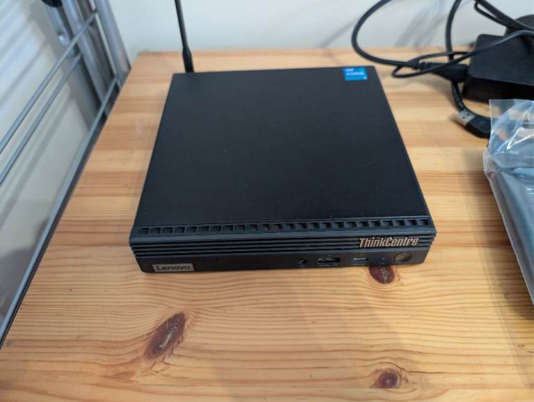 Lenovo ThinkCentre M70q Gen 2 Tiny PC i5-11400T, 32GB DDR4, 512GB SSD