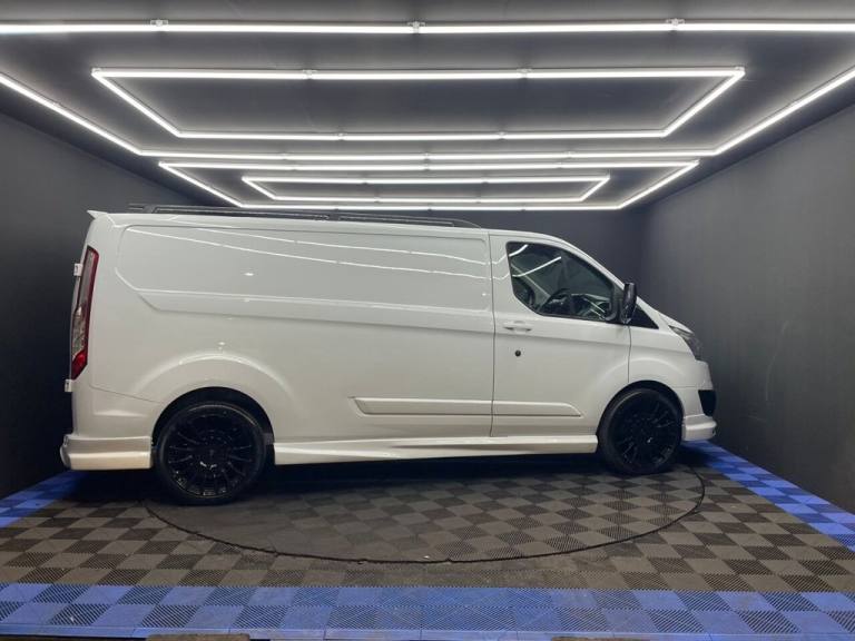2015 Ford Transit Custom 2.2 TDCi 290 Trend Panel Van 5dr Diesel Manual L2 H1 (186 g/km, 123 bhp)...