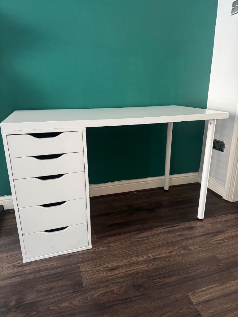 IKEA LAGKAPTEN / ALEX Desk with drawers 