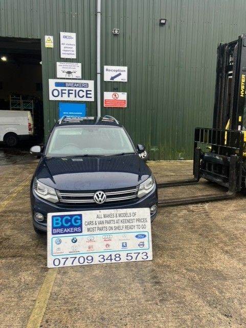 2013 vw tiguan parts breaking 