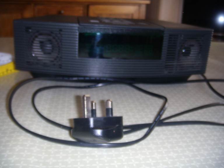 Bose Wave Radio/CD Player - Black (AWRC3G) with AM/FM Radio Amplifier