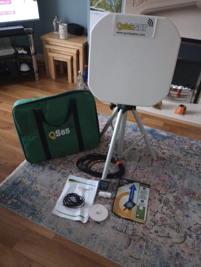 QuickSat QS65 Portable Satellite Dish for Motorhome/Caravan