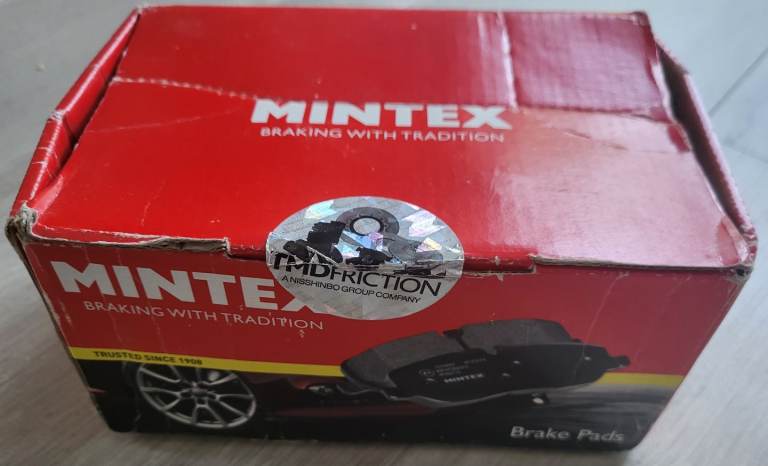 Mintex front break pads MDB2860