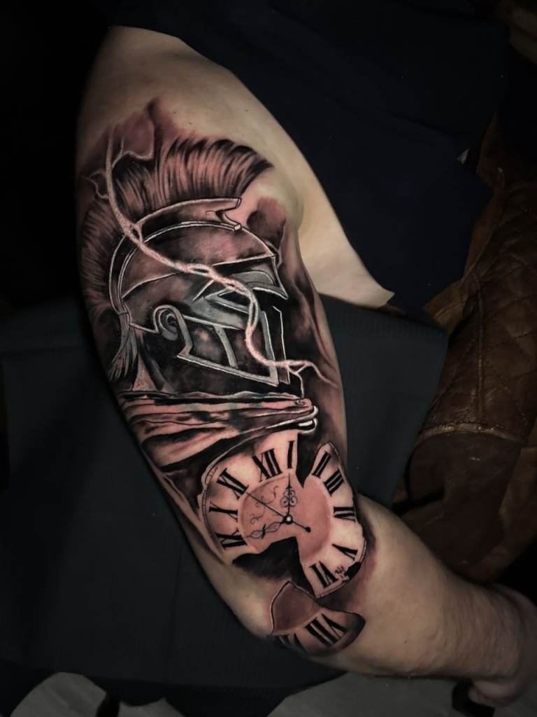 MOBILE TATTOO ARTIST – SPECIALIST IN BLACK AND GREY REALISM