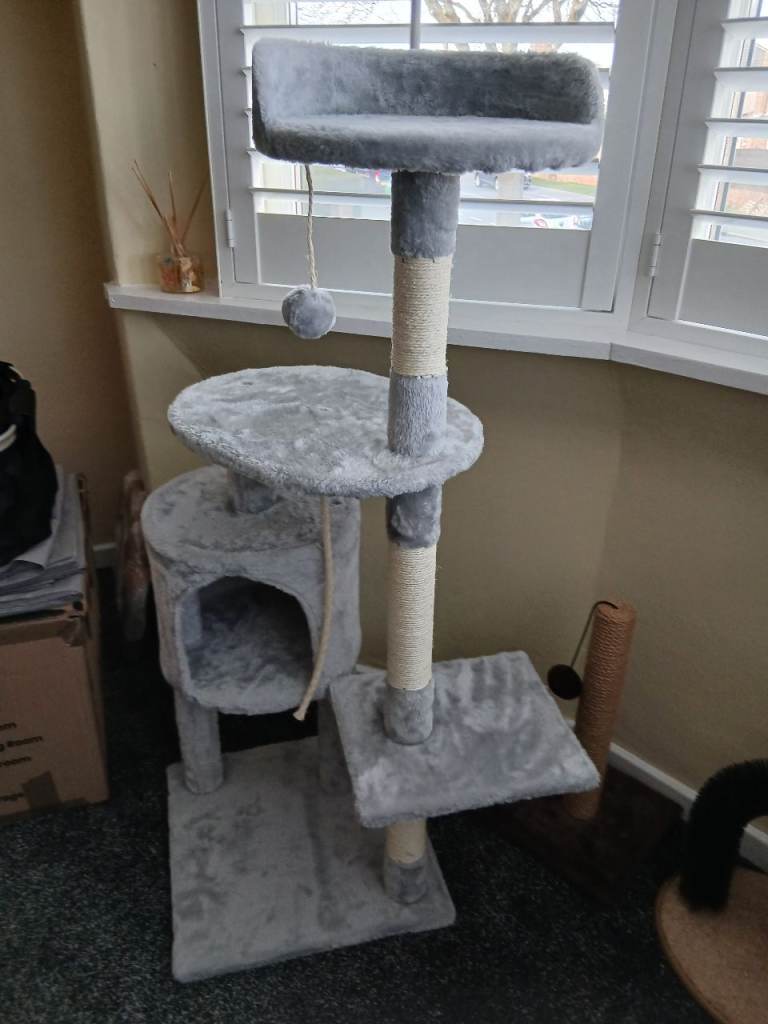 Cat tree