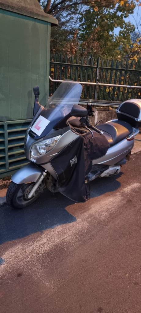 Honda, FES125 S-WING, 2011, 125 (cc)