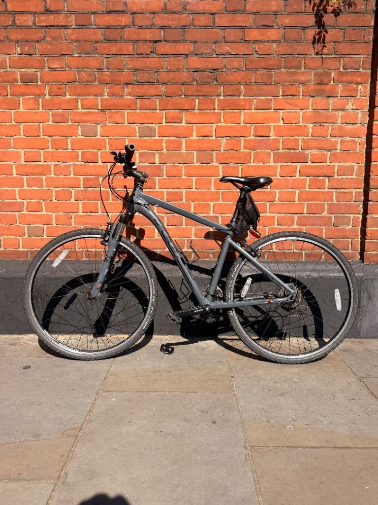 Felt QX70 hybrid bike 