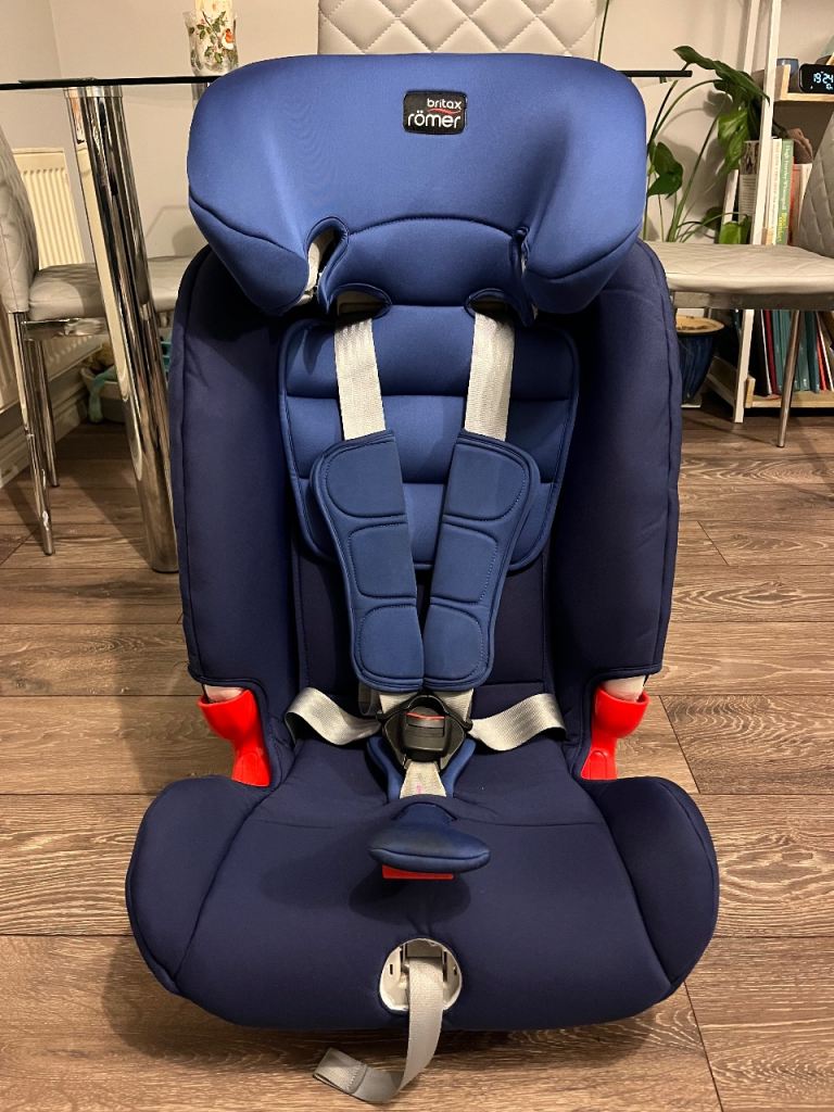 image for Britax Romer Advansafix car seat 