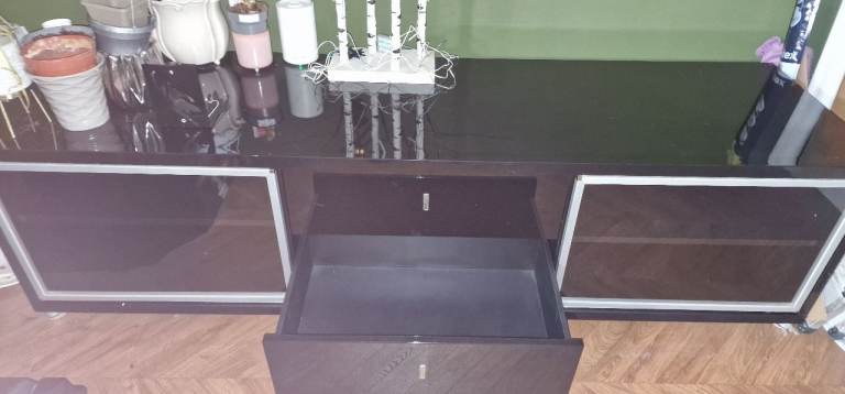 free TV stand