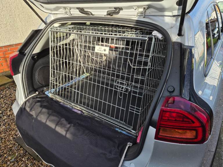 image for Pet Travel Cage to Fit Kia Niro