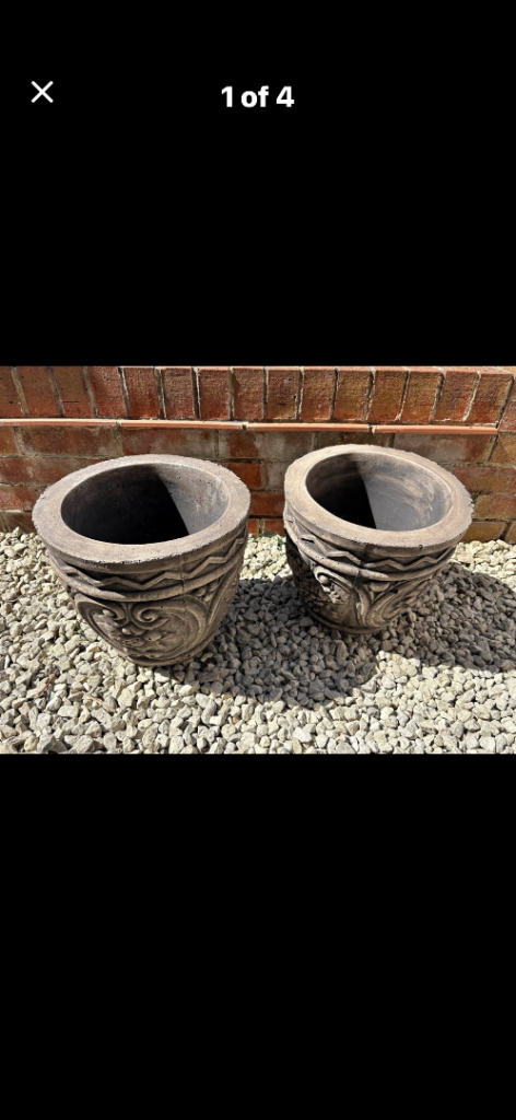 Pair stone plant pots 