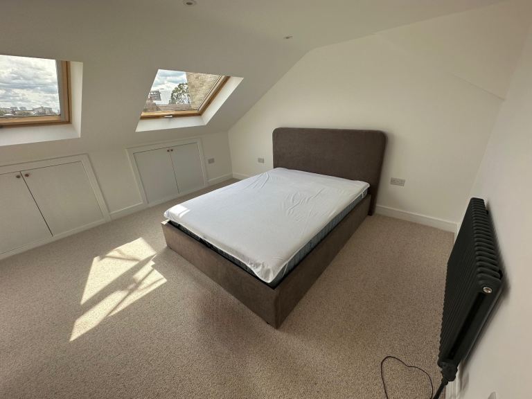 King Size Dusk Ascot Ottoman Storage Bed – Taupe