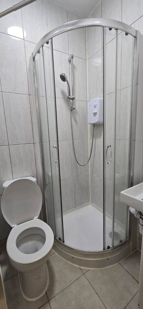 Studio flat to Let in Lewisham, Firhill Rd, No deposit required, Dss welcome