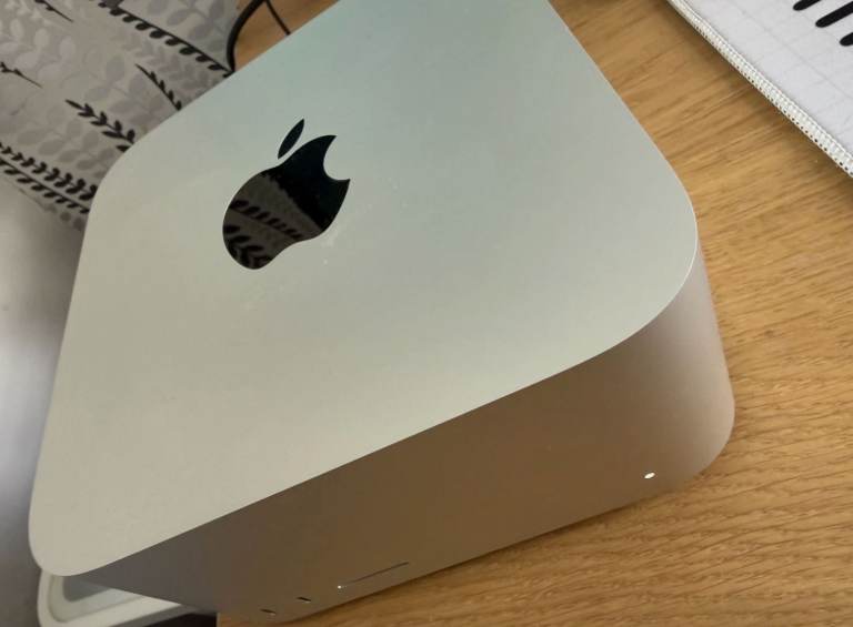 Mac Studio M4 Max 14-core CPU 32-core GPU 36GB Memory 512GB SSD