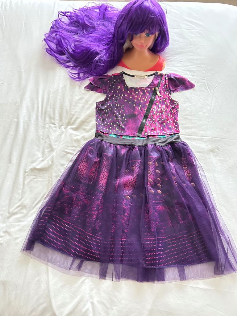 Mal from Descendants Fancy Dress Costume with Wig – age 9-10