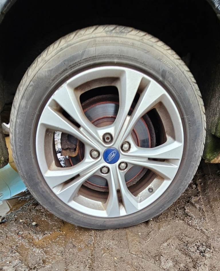 Ford mondeo 17 inch alloys for sale 