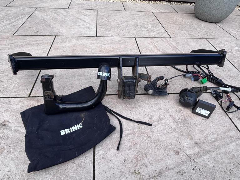 Polestar 2 detachable towbar 