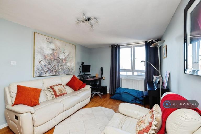 3 bedroom flat in Ward Point, London, SE11 (3 bed) (#2748190)