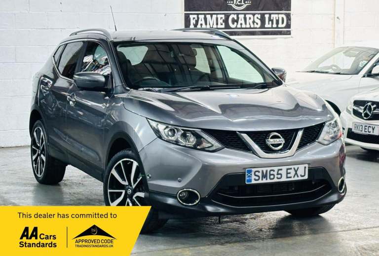 2015 Nissan Qashqai 1.6 dCi Tekna 5dr Xtronic HATCHBACK DIESEL Automatic