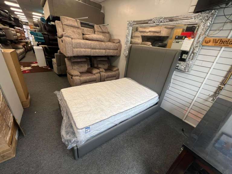 Honey bee single bed £150