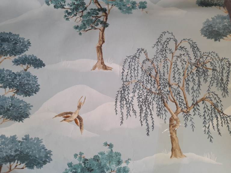 9 rolls of wallpaper 