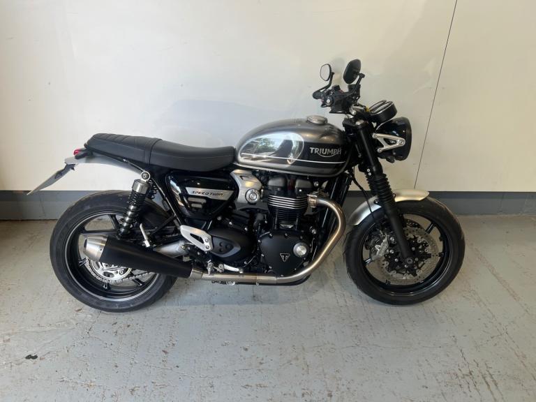2021 Triumph SPEED Speed Twin 1200  Petrol Manual