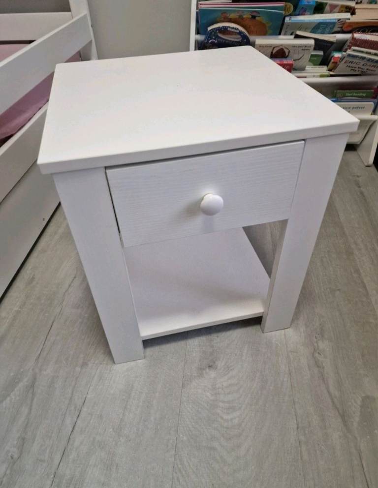 Habitat Ellis Toddler Bed Frame with Storage - White in very good condition with side table